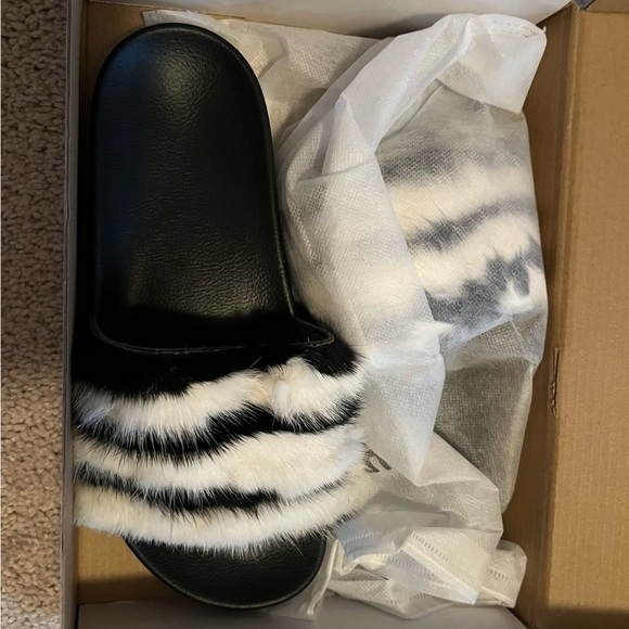 Various slides available!!! - Picture 3 of 7